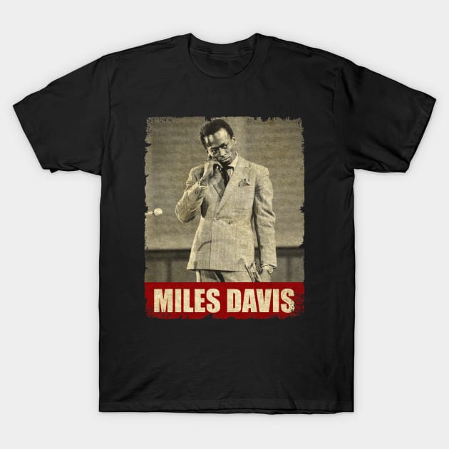 Miles Davis - RETRO STYLE T-Shirt by Mama's Sauce